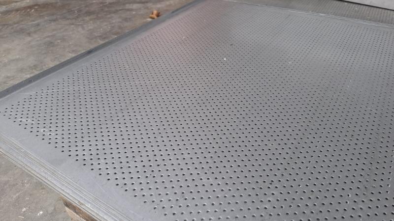 bakplaat geperforeerd 2 rand