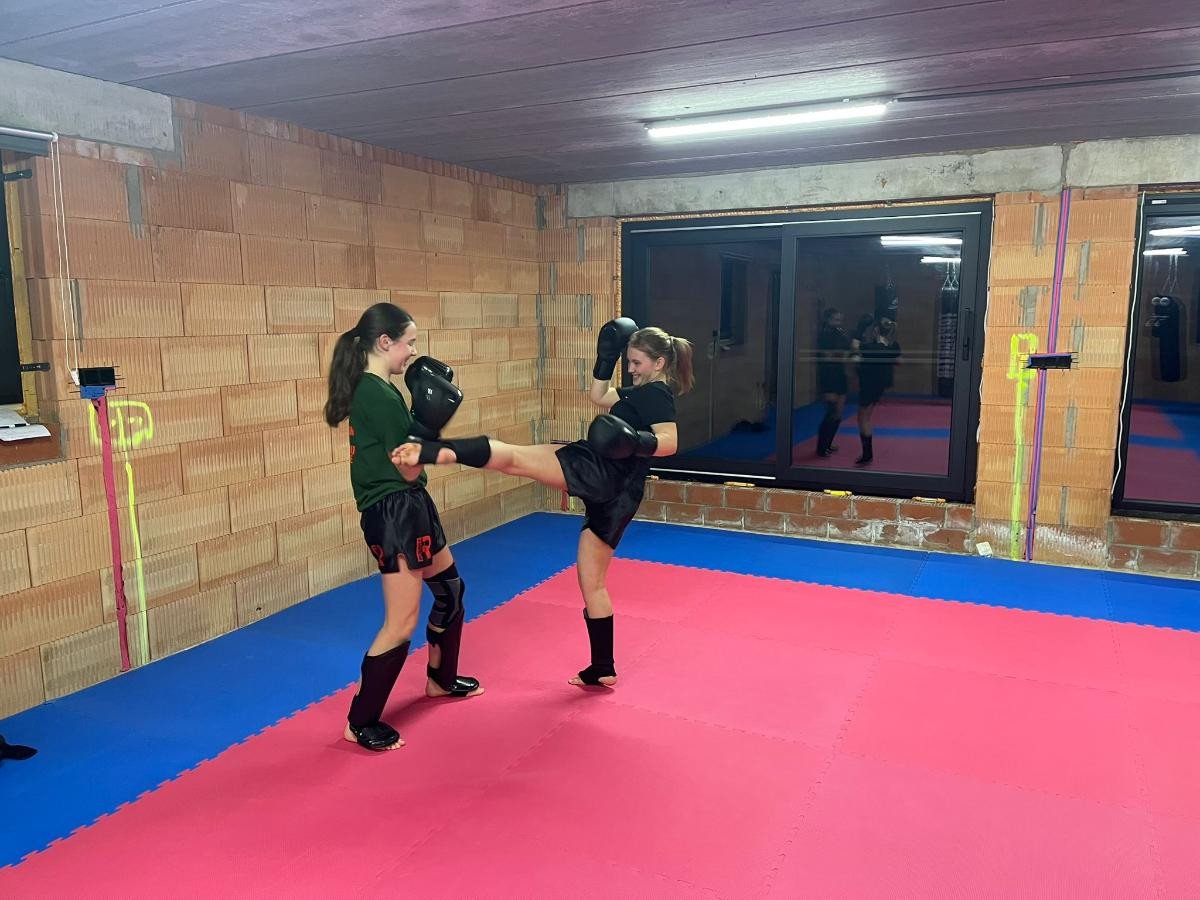 Kickbokstraining bij Kick & Punch Meeuwen &ndash; techniek, conditie en mentale focus